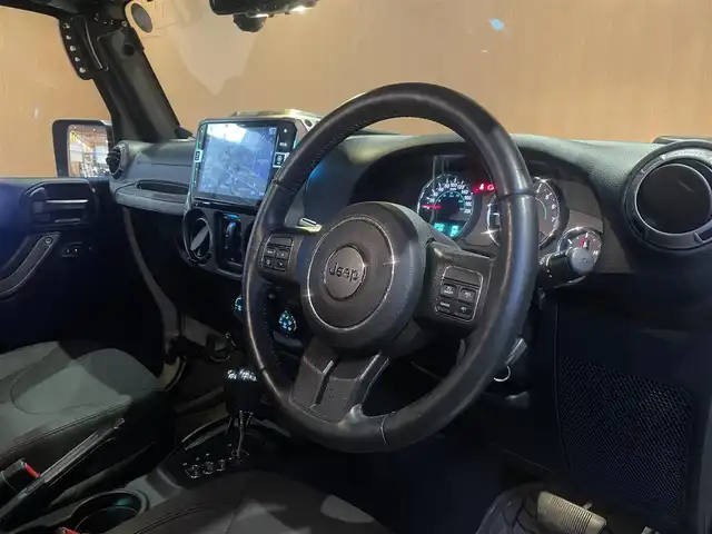 クライスラー・ジープ ジープ ラングラー アンリミテッド スポーツ 愛知県 2018(平30)年 5.2万km ゴビ アルパイン9インチナビ/フルセグTV/CD/DVD再生/バックカメラ/サイドカメラ/グラチェロSRT20インチブラックアルミ/ETC/キーレス/クルーズコントロール/ドライブレコーダー/ダウンヒルアシストコントロール