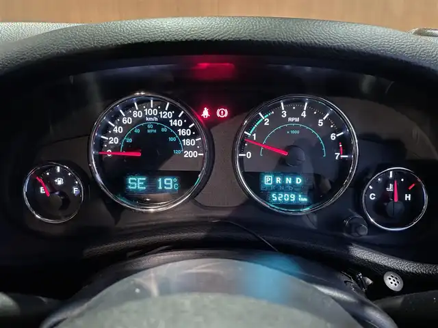 クライスラー・ジープ ジープ ラングラー アンリミテッド スポーツ 愛知県 2018(平30)年 5.2万km ゴビ アルパイン9インチナビ/フルセグTV/CD/DVD再生/バックカメラ/サイドカメラ/グラチェロSRT20インチブラックアルミ/ETC/キーレス/クルーズコントロール/ドライブレコーダー/ダウンヒルアシストコントロール