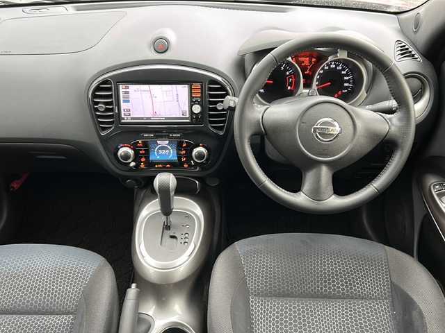 日産 ジューク 16GT FOUR タイプV 秋田県 2014(平26)年 4.4万km ラディアントレッド 社外SDナビ/社外CD、DVD、TV/バックカメラ/純正17インチAW/コーナーセンサー/スペアキー/４WD