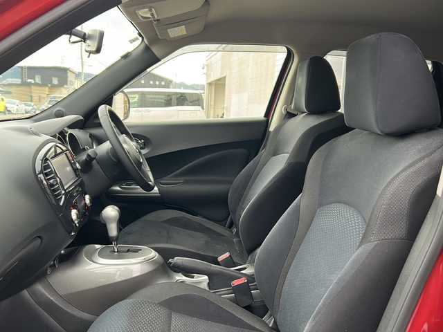 日産 ジューク 16GT FOUR タイプV 秋田県 2014(平26)年 4.4万km ラディアントレッド 社外SDナビ/社外CD、DVD、TV/バックカメラ/純正17インチAW/コーナーセンサー/スペアキー/４WD