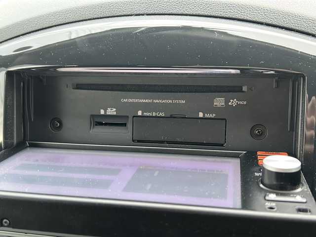 日産 ジューク 16GT FOUR タイプV 秋田県 2014(平26)年 4.4万km ラディアントレッド 社外SDナビ/社外CD、DVD、TV/バックカメラ/純正17インチAW/コーナーセンサー/スペアキー/４WD