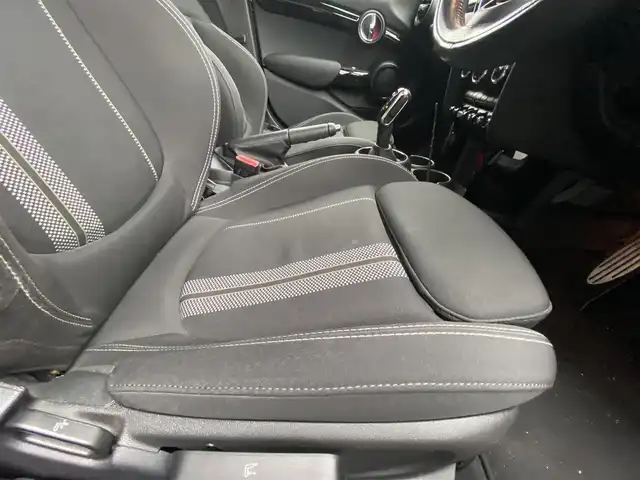 ＭＩＮＩ ミニ クーパー S 栃木県 2019(令1)年 4万km 黒Ⅱ ACC/ドライビングモード/JCWステアリング/パドルシフト/バックカメラ/純正ナビ/ユニオンジャックテール/社外レーダー/純正ドラレコ前後/ETC/LED/純正17インチAW
