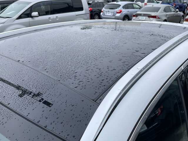 メルセデス・ベンツ Ｍ・ベンツ ＧＬＣ３５０ｅ 4マチック スポーツ EDスター 道北・旭川 2023(令5)年 0.7万km 白 ブルメスターサウンド/純正ナビ/ BT/フルセグ/全方位カメラ/ガラスルーフ/アクティブディスタンスアシスト/ステアリングアシスト/レーンキープアシスト /ヘッドアップディスプレイ/コーナーセンサー /レーダークルーズコントロール/DSR/エアサスペンション/パドルシフト/黒革シート/前席メモリ付きパワーシート /全シートヒーター /オートライト/LEDヘッドライト/パワーバックドア /前後ドライブレコーダー/ETC2.0