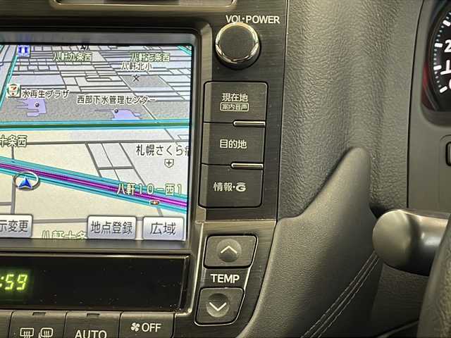 トヨタ クラウン ロイヤル Rサルーン i－Four アニバ 道央・札幌 2010(平22)年 9.1万km プレミアムシルバーパール ・4WD/・寒冷地仕様/・純正ナビ/フルセグTV/DVD/CD/MSV/BT/・バックカメラ/・プリクラッシュセーフティ/・レーダークルーズコントロール/・ビルトインETC/・横滑り防止/・HID/・LEDフォグ/・前席パワーシート/・ワイパーデアイサー/・ダウンサス/・プッシュスタート/・スマートキー/・電格ミラー/・ミラーヒーター