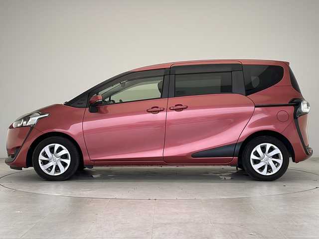トヨタ シエンタ G 愛知県 2017(平29)年 5.3万km レッドマイカM トヨタセーフティーセンス/衝突被害軽減ブレーキ/純正7インチSDナビ　SD無し/両側パワースライドドア/フルセグTV/CD DVD/Bluetooth/バックカメラ/オートマチックハイビーム/ドライブレコーダー/ETC/ステアリングスイッチ/スマートキー/プッシュスタート