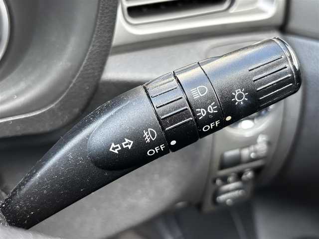 スバル インプレッサ 15S コンフォートセレクション 熊本県 2008(平20)年 11.6万km WRブルーマイカ 社外メモリナビ/【AM/FM/CD/DVD/BT/フルセグTV】/ETC/MTモード付AT/ハロゲンヘッドライト/フォグランプ/ヘッドライトレベライザー/電格ミラー/スマートキー/プッシュスタート/純正フロアマット/純正ホイールキャップ/取扱説明書