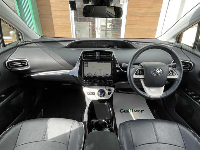 トヨタ プリウス ＰＨＶ S 宮崎県 2018(平30)年 8.1万km エモーショナルレッド ETC/バックカメラ/ドライブレコーダー/クルーズコントロール/LEDヘッドライト/シートヒーター/純正15インチアルミホイール/カーテンエアバック/ステアリングヒーター/シートカバー/トノカバー