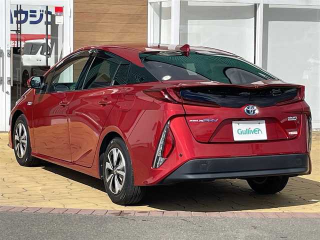 トヨタ プリウス ＰＨＶ S 宮崎県 2018(平30)年 8.1万km エモーショナルレッド ETC/バックカメラ/ドライブレコーダー/クルーズコントロール/LEDヘッドライト/シートヒーター/純正15インチアルミホイール/カーテンエアバック/ステアリングヒーター/シートカバー/トノカバー
