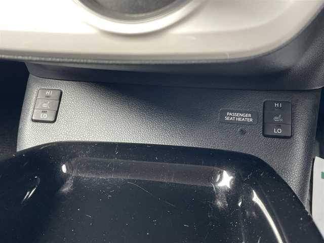 トヨタ プリウス ＰＨＶ S 宮崎県 2018(平30)年 8.1万km エモーショナルレッド ETC/バックカメラ/ドライブレコーダー/クルーズコントロール/LEDヘッドライト/シートヒーター/純正15インチアルミホイール/カーテンエアバック/ステアリングヒーター/シートカバー/トノカバー