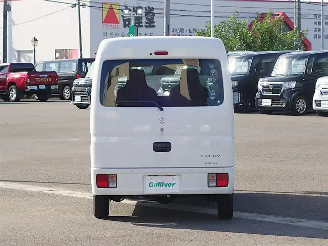 スズキ エブリイ PA 山形県 2024(令6)年 0.2万km スペリアホワイト パートタイム4WD/両側スライドドア/カーラジオ/　　【AM/FM】/オートライト/撥水シート/アイドリングストップ/コーナーセンサー/純正フロアマット/オーバーヘッドシェルフ/スペアキー×1