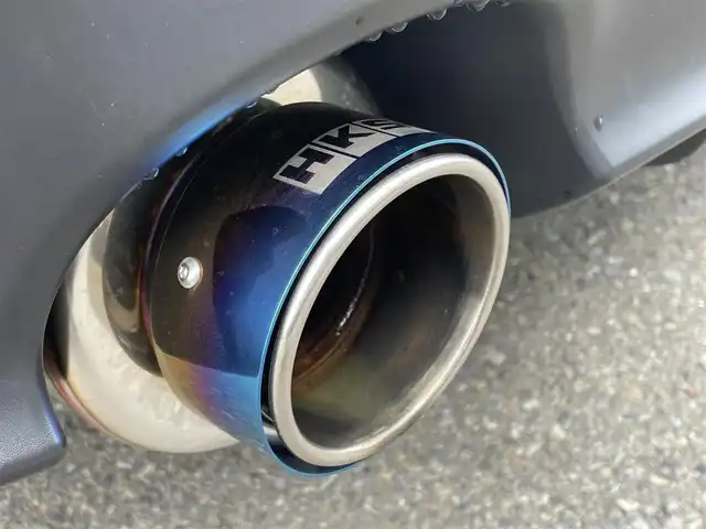 トヨタ ＧＲ８６ RZ 東京都 2022(令4)年 3.1万km クリスタルホワイトパール ＡＩＭＧＡＩＮ/・フロントカーボンスポイラー/・サイドカーボンスポイラー/GRトランクスポイラー/ＲＡＹＳホイール/ビルシュタイン車高調（ＫＷサスペンション）/HKS２本出しマフラー/ＡＬＰＩＮＥ９インチナビ（X9NXL）/バックカメラ/CD/DVD/BT/AM/FM/USB/HDMI/AppleCarplay/androidauto/ハーフレザーシート/シートヒーター/カロッツェリアウーファー（TS-WX140DA）/クルーズコントロール/LEDヘッドライト/ETC2.0/保証書・取説・スペアキー