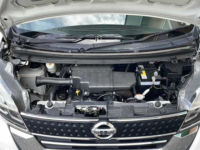 日産 デイズ ルークス ハイウェイスター Gターボ 岐阜県 2018(平30)年 5.8万km ホワイトパール 禁煙車/純正SDナビ/AM/FM/CD/DVD/USB/SD/Bluetooth/フルセグTV/アラウンドビューモニター/エマージェンシーブレーキ/両側パワースライドドア/前後コーナーセンサー/オートライト/オートハイビーム/LEDヘッドライト/フォグランプ/クルーズコントロール/純正ドライブレコーダー/ETC/ステアリングリモコン/オートエアコン/純正アルミホイール/純正フロアマット/純正ドアバイザー/インテリジェントキー/プッシュスタート