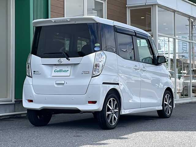 日産 デイズ ルークス ハイウェイスター Gターボ 岐阜県 2018(平30)年 5.8万km ホワイトパール 禁煙車/純正SDナビ/AM/FM/CD/DVD/USB/SD/Bluetooth/フルセグTV/アラウンドビューモニター/エマージェンシーブレーキ/両側パワースライドドア/前後コーナーセンサー/オートライト/オートハイビーム/LEDヘッドライト/フォグランプ/クルーズコントロール/純正ドライブレコーダー/ETC/ステアリングリモコン/オートエアコン/純正アルミホイール/純正フロアマット/純正ドアバイザー/インテリジェントキー/プッシュスタート