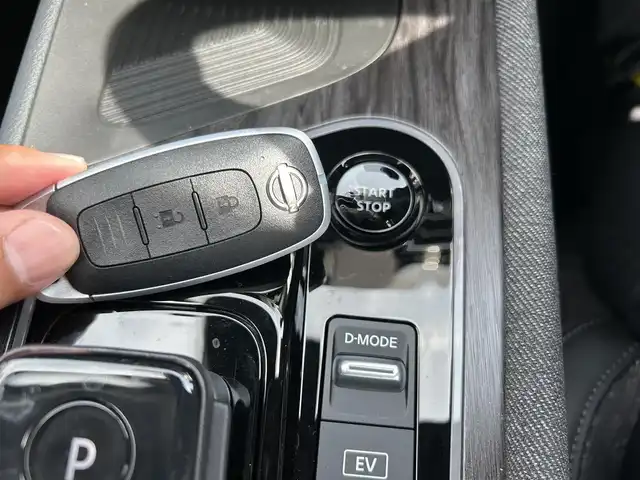 日産 オーラ G 鹿児島県 2024(令6)年 0.1万km ピュアホワイトパール 純正メモリナビ/　　BT/フルセグ/全方位カメラ/クルーズコントロール/LEDヘッドライト/ハーフレザーシート/純正17インチアルミホイール/ステアリングヒーター/純正ビルトインETC2.0/オートマチックハイビーム/スマートキー