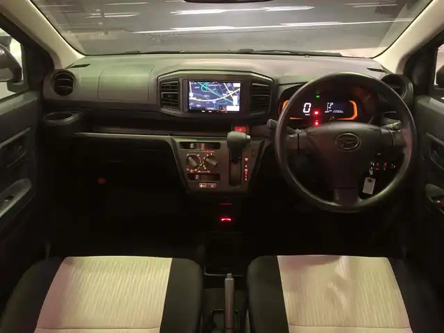 ダイハツ ミラ イース L SAⅢ 福岡県 2021(令3)年 2.2万km ブラックマイカメタリック ○スマートアシストIII○/社外メモリナビ【AVN-R10】/　フルセグTV/CD/DVD/Bluetooth/バックカメラ/アイドリングストップ/ETC/社外LEDヘッドライト/フロアマット/コーナーセンサー/ISOFIX