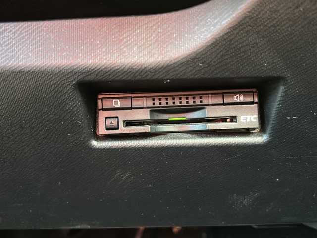 トヨタ アクア G G’s 岐阜県 2015(平27)年 9.3万km ブラックマイカ 登録時走行距離92224km/サイドエアロ/純正ナビ/フルセグＴＶ/バックカメラ/ハーフレザーシート/クルーズコントロール/純正アルミホイール/純正フロアマット/ビルトインＥＴＣ/プッシュスタート/スマートキー/ＬＥＤヘッドライト/オートライト/フロントフォグランプ/ドライブレコーダー/ドアバイザー/CDチェンジャー