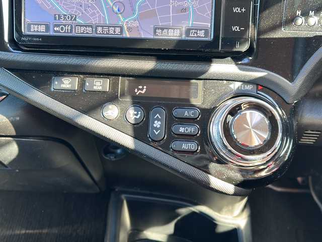 トヨタ アクア G G’s 岐阜県 2015(平27)年 9.3万km ブラックマイカ 登録時走行距離92224km/サイドエアロ/純正ナビ/フルセグＴＶ/バックカメラ/ハーフレザーシート/クルーズコントロール/純正アルミホイール/純正フロアマット/ビルトインＥＴＣ/プッシュスタート/スマートキー/ＬＥＤヘッドライト/オートライト/フロントフォグランプ/ドライブレコーダー/ドアバイザー/CDチェンジャー