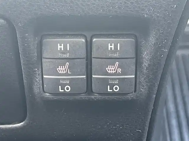 トヨタ エスクァイア Gi ブラックテーラード 大阪府 2016(平28)年 12.2万km スパークリングブラックパールクリスタルシャイン (株)IDOMが運営する【じしゃロン東大阪店】の自社ローン対象車両になります。こちらは現金ご利用時の価格です。自社ローンご希望の方は別途その旨お申付け下さい。/トヨタセーフティセンス/純正10インチナビ/・フルセグTV/Bluetooth/CD/DVD/後席フリップダウンモニター/バックモニター/クルーズコントロール/アイドリングストップ/ETC/前席シートヒーター/合皮シート/両側パワースライドドア/LEDライト/横滑り防止装置/スマートキー＆プッシュスタート/純正フロアマット