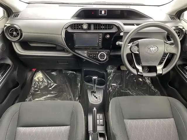 トヨタ アクア S スタイルブラック 埼玉県 2020(令2)年 4.8万km シルバーM 純正ナビＴＶ　Ｂカメラ　衝突軽減　ＥＴＣ　Ｂｌｕｅｔｏｏｔｈ　ＬＥＤヘッドライト　アイドリングストップ　オートハイビーム　レーンアシスト スマートキー プッシュスタート 純正15インチアルミ