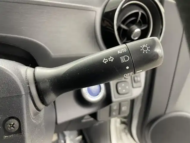 トヨタ アクア S スタイルブラック 埼玉県 2020(令2)年 4.8万km シルバーM 純正ナビＴＶ　Ｂカメラ　衝突軽減　ＥＴＣ　Ｂｌｕｅｔｏｏｔｈ　ＬＥＤヘッドライト　アイドリングストップ　オートハイビーム　レーンアシスト スマートキー プッシュスタート 純正15インチアルミ