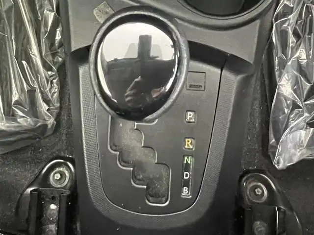 トヨタ アクア S スタイルブラック 埼玉県 2020(令2)年 4.8万km シルバーM 純正ナビＴＶ　Ｂカメラ　衝突軽減　ＥＴＣ　Ｂｌｕｅｔｏｏｔｈ　ＬＥＤヘッドライト　アイドリングストップ　オートハイビーム　レーンアシスト スマートキー プッシュスタート 純正15インチアルミ