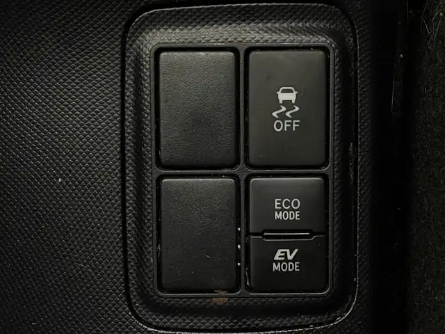 トヨタ アクア S スタイルブラック 埼玉県 2020(令2)年 4.8万km シルバーM 純正ナビＴＶ　Ｂカメラ　衝突軽減　ＥＴＣ　Ｂｌｕｅｔｏｏｔｈ　ＬＥＤヘッドライト　アイドリングストップ　オートハイビーム　レーンアシスト スマートキー プッシュスタート 純正15インチアルミ