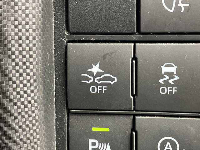 トヨタ ライズ Z 群馬県 2024(令6)年 4.7万km ブラックマイカメタリック/シャイニングホワイトパール ナビ　バックカメラ　ＥＴＣ　ドラレコ　シートヒーター　衝突被害軽減ブレーキ　レーンアシスト　アダプティブクルーズコントロール　ＬＥＤヘッドライト　オートライト　革巻きステアリング　スマートキー　禁煙車