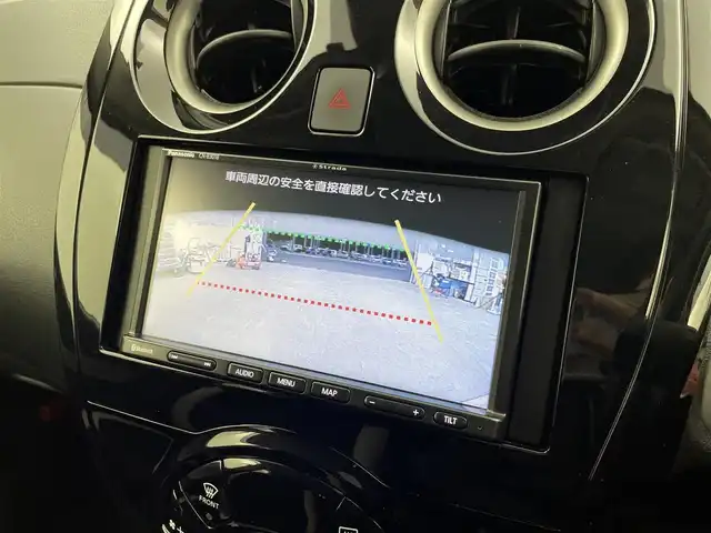 日産 ノート X Vセレクション 千葉県 2020(令2)年 5.3万km ホワイト 禁煙車/エマージェンシーブレーキ/・コーナーセンサー/・路外逸脱抑制機能/社外７型メモリナビ/・型番：CN-B301B/・Bluetooth/・バックカメラ/社外フロアマット/社外ドアバイザー/オートライト/・ヘッドライトレベライザー/電動格納ウインカーミラー/プッシュスタート&スマートキー（スペア有）