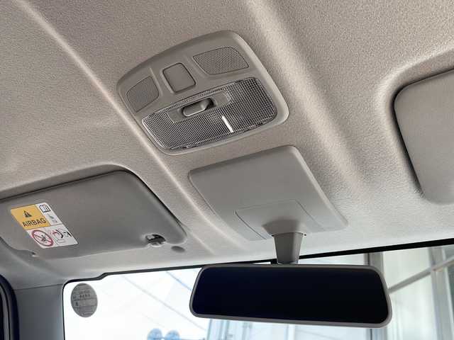 スズキ ジムニー XG 静岡県 2020(令2)年 4.3万km スペリアホワイト 純正ディスプレイオーディオ/・FM/AM/・CD/DVD/・Bluetooth/・USB/・iPod/主要装備/・バックカメラ/・マニュアルエアコン/・ＥＴＣ/・ルーフキャリア/・サイドカーテンエアバッグ/・ＬＥＤヘッドライト/・横滑り防止装置/・ヒルディセントコントロール/・Ｈ－Ｌ切替/・純正フロアマット