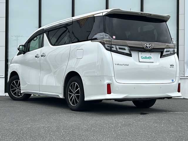 トヨタ ヴェルファイア ハイブリット ゴールデンアイズⅢ 山形県 2022(令4)年 6.4万km ホワイトパールクリスタルシャイン 4WD/衝突被害軽減システム/レーダークルーズコントロール/純正ナビ/（Bluetooth/CD/DVD/フルセグ)/サンルーフ/両側パワースライドドア/前後コーナーセンサー/フォグランプ/LEDヘッドライト/オートライト/オートマチックハイビーム/BSM/パーキングアシスト/車線逸脱装置/レーンキープアシスト/横滑り防止装置/アイドリングストップ/アラウンドビューモニター/JBLプレミアムサウンドシステム/フリップダウンモニター/ハーフレザーシート/100V充電/ビルトインETC2.0/純正AW＋サマータイヤ(5mm・R17)四本車載/電動格納ミラー/ウィンカーミラー/スマートキー/スペアキー/ドアバイザー