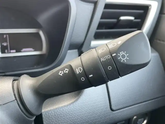 トヨタ ルーミー カスタムG－T 千葉県 2021(令3)年 3.6万km レーザーブルークリスタルシャイン スマートアシスト/　衝突軽減ブレーキ/レーンキープアシスト/　レーダークルーズコントロール/オートハイビーム/　クリアランスソナー/純正9インチナビ(NSZT-Y68T)/　フルセグ/BT/DVD/CD/USB/全方位カメラ/純正フリップダウンモニター/両側電動スライドドア/ETC/シートヒーター(D/N席)/純正15インチAW/LEDヘッドライト/オートライト/フォグライト/スマートキー/プッシュスタート