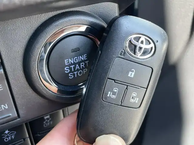 トヨタ ルーミー カスタムG－T 千葉県 2021(令3)年 3.6万km レーザーブルークリスタルシャイン スマートアシスト/　衝突軽減ブレーキ/レーンキープアシスト/　レーダークルーズコントロール/オートハイビーム/　クリアランスソナー/純正9インチナビ(NSZT-Y68T)/　フルセグ/BT/DVD/CD/USB/全方位カメラ/純正フリップダウンモニター/両側電動スライドドア/ETC/シートヒーター(D/N席)/純正15インチAW/LEDヘッドライト/オートライト/フォグライト/スマートキー/プッシュスタート