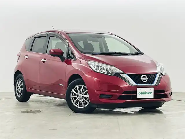 日産 ノート e－パワー X 福島県 2016(平28)年 7.3万km ガーネットレッド エマージェンシーブレーキ/・レーンアシスト/純正ナビ/・型番：MM136D-W/・フルセグTV/Bluetooth/CD/DVD/・アラウンドビューモニター/・ETC/・デジタルインナーミラー/アイドリングストップ/プッシュスタート/・スマートキー/LEDヘッドライト/・オートライト/電動格納ミラー/純正フロアマット/ドアバイザー