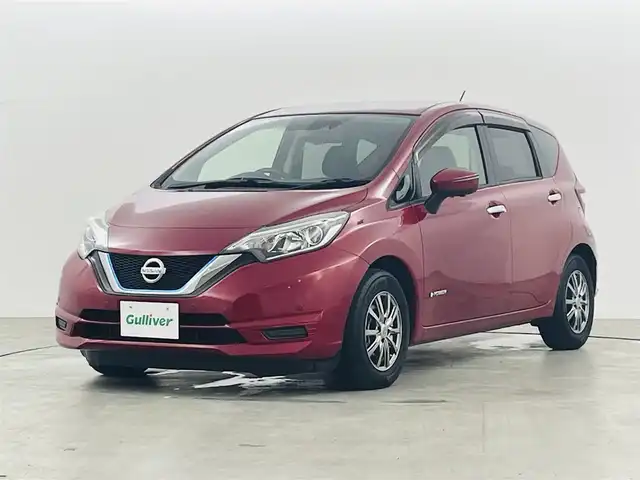 日産 ノート e－パワー X 福島県 2016(平28)年 7.3万km ガーネットレッド エマージェンシーブレーキ/・レーンアシスト/純正ナビ/・型番：MM136D-W/・フルセグTV/Bluetooth/CD/DVD/・アラウンドビューモニター/・ETC/・デジタルインナーミラー/アイドリングストップ/プッシュスタート/・スマートキー/LEDヘッドライト/・オートライト/電動格納ミラー/純正フロアマット/ドアバイザー