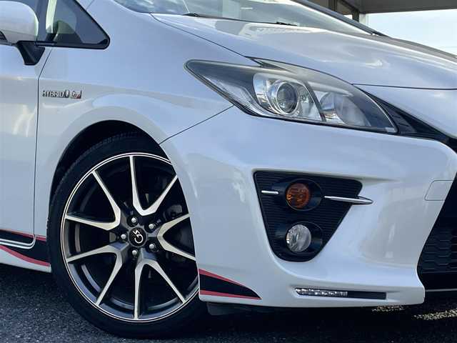 トヨタ プリウス S ツーリングセレ G’s 埼玉県 2013(平25)年 6.1万km ホワイトパールクリスタルシャイン ・ワンオーナー/・保証書/・ディーラー点検記録簿数年あり/・純正ナビ/・フルセグTV/・バックカメラ/・ETC/・プッシュスタート/・スマートキー×２/・革巻きステアリング/・ステアリングスイッチ/・トノカバー/・純正フロアマット/・ドアバイザー/・オートライト/・フォグライト/・電格ミラー/・ウィンカーミラー/・取扱説明書