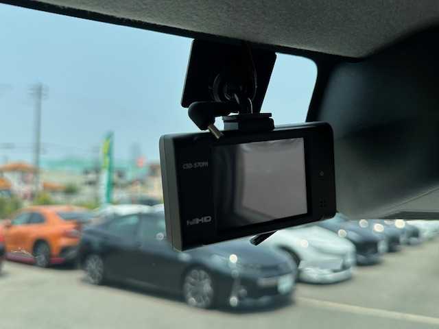 ダイハツ タント X 大阪府 2020(令2)年 1.9万km ホワイト 社外ナビ(MDV-D207BT)/バックカメラ/Bluetooth/CD/DVD/衝突軽減ブレーキ/横滑り防止装置/クリアランスソナー/両側パワースライドドア/ドライブレコーダー/LEDヘッドライト/オートライト/プッシュスタート/スマートキー