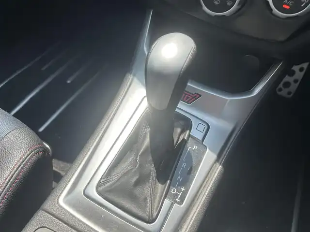 スバル インプレッサ ＷＲＸ STI A－Line 山形県 2011(平23)年 10.1万km スパークシルバーメタリック ＷＯＲＫ１８インチＡＷ/純正７インチナビ/Ｂｌｕｅｔｏｏｔｈ/バックカメラ/ＥＴＣ/パドルシフト/ステアリングスイッチ/ＨＩＤヘッドライト/ハーフレザーシート/パワーシート/純正フロアマット/プッシュスタート/電動格納ミラー/ウィンカーーミラー/スマートキー/ドアバイザー
