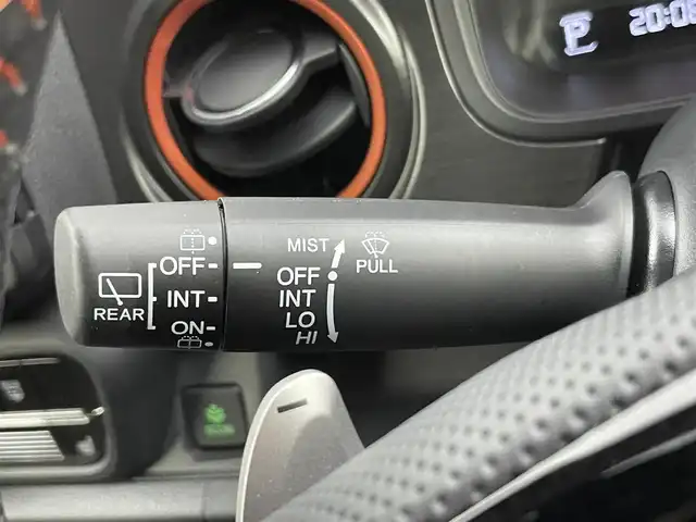 ホンダ Ｎ ＯＮＥ RS 千葉県 2023(令5)年 1万km クリスタルブラックパール HONDA Sensing/・衝突軽減ブレーキ/・誤発進抑制機能/・歩行者事故低減ステアリング/・先行車発進お知らせ機能/・標識認識機能/・路外逸脱抑制機能/・渋滞追従機能付クルーズコントロール/・車線維持支援システム/・後方誤発進抑制機能/・オートハイビーム/・パーキングセンサーシステム/純正9型メモリーナビ/・Bluetooth接続/・CD/DVD再生/・フルセグTV/・バックカメラ/コーナーセンサー/LEDヘッドライト/スマートキー/純正15インチAW/シートヒーター/レーダークルーズコントロール