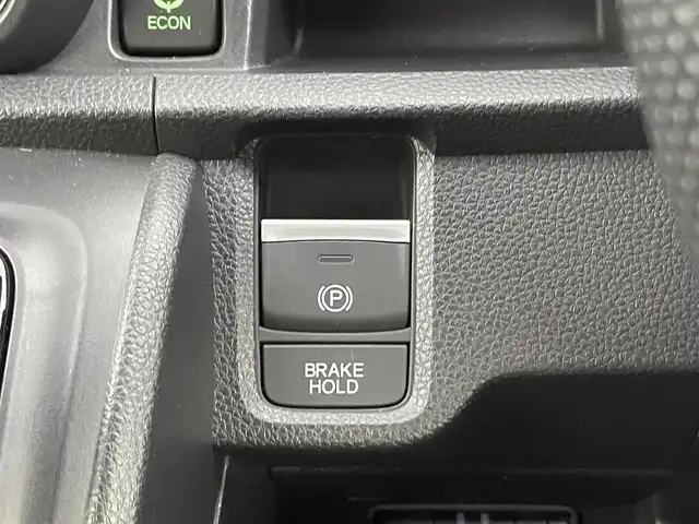 ホンダ Ｎ ＯＮＥ RS 千葉県 2023(令5)年 1万km クリスタルブラックパール HONDA Sensing/・衝突軽減ブレーキ/・誤発進抑制機能/・歩行者事故低減ステアリング/・先行車発進お知らせ機能/・標識認識機能/・路外逸脱抑制機能/・渋滞追従機能付クルーズコントロール/・車線維持支援システム/・後方誤発進抑制機能/・オートハイビーム/・パーキングセンサーシステム/純正9型メモリーナビ/・Bluetooth接続/・CD/DVD再生/・フルセグTV/・バックカメラ/コーナーセンサー/LEDヘッドライト/スマートキー/純正15インチAW/シートヒーター/レーダークルーズコントロール