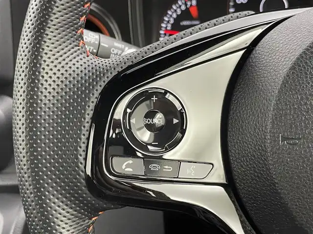 ホンダ Ｎ ＯＮＥ RS 千葉県 2023(令5)年 1万km クリスタルブラックパール HONDA Sensing/・衝突軽減ブレーキ/・誤発進抑制機能/・歩行者事故低減ステアリング/・先行車発進お知らせ機能/・標識認識機能/・路外逸脱抑制機能/・渋滞追従機能付クルーズコントロール/・車線維持支援システム/・後方誤発進抑制機能/・オートハイビーム/・パーキングセンサーシステム/純正9型メモリーナビ/・Bluetooth接続/・CD/DVD再生/・フルセグTV/・バックカメラ/コーナーセンサー/LEDヘッドライト/スマートキー/純正15インチAW/シートヒーター/レーダークルーズコントロール
