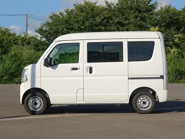 スズキ エブリイ PA 山形県 2024(令6)年 0.1万km スペリアホワイト パートタイム4WD/デュアルカメラブレーキサポート/カーラジオ/　　【AM/FM】/両側スライドドア/オートライト/撥水シート/コーナーセンサー/アイドリングストップ/純正フロアマット/オーバーヘッドシェルフ/スペアキー×1