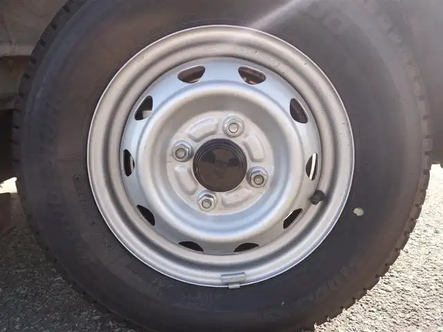 スズキ エブリイ PA 山形県 2024(令6)年 0.1万km スペリアホワイト パートタイム4WD/デュアルカメラブレーキサポート/カーラジオ/　　【AM/FM】/両側スライドドア/オートライト/撥水シート/コーナーセンサー/アイドリングストップ/純正フロアマット/オーバーヘッドシェルフ/スペアキー×1