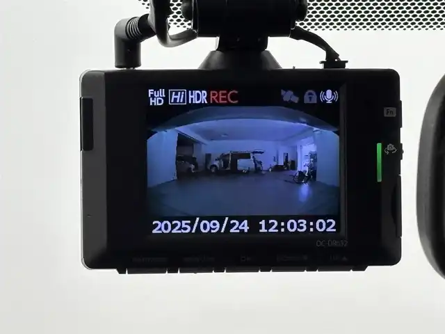 トヨタ プリウス S ツーリングセレ ブラックED 福岡県 2021(令3)年 7.9万km プレシャスブラックパール 純正ディスプレイオーディオ／フルセグＴＶ　/全方位カメラ　/レーダークルーズコントロール　/コーナーセンサー　/衝突被害軽減ブレーキ　/レーンキープ　/シートヒーター　/ビルトインＥＴＣ２．０　/前後ドラレコ　/ＬＥＤヘッドライト