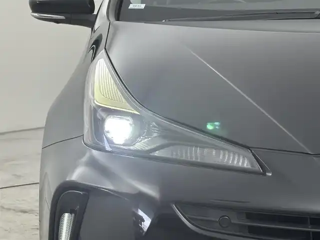 トヨタ プリウス S ツーリングセレ ブラックED 福岡県 2021(令3)年 7.9万km プレシャスブラックパール 純正ディスプレイオーディオ／フルセグＴＶ　/全方位カメラ　/レーダークルーズコントロール　/コーナーセンサー　/衝突被害軽減ブレーキ　/レーンキープ　/シートヒーター　/ビルトインＥＴＣ２．０　/前後ドラレコ　/ＬＥＤヘッドライト