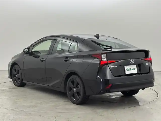 トヨタ プリウス S ツーリングセレ ブラックED 福岡県 2021(令3)年 7.9万km プレシャスブラックパール 純正ディスプレイオーディオ／フルセグＴＶ　/全方位カメラ　/レーダークルーズコントロール　/コーナーセンサー　/衝突被害軽減ブレーキ　/レーンキープ　/シートヒーター　/ビルトインＥＴＣ２．０　/前後ドラレコ　/ＬＥＤヘッドライト
