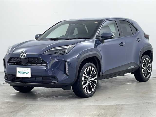 トヨタ ヤリスクロス ハイブリッド Z 道央・札幌 2025(令7)年 0.1千km グレー ・4WD　/・寒冷地仕様/・純正ディスプレイオーディオナビ&BT&USB&TV　/・パノラミックビューモニター/・バックカメラ/・トヨタセーフティセンス/・レーダークルーズコントロール/・レーンキープアシスト/・ブラインドスポットモニター/・コーナーセンサー/・D席パワーシート/・前席シートヒーター/・ハーフレザーシート/・ステアリングヒーター/・ステアリングスイッチ/・LEDヘッドライト/・オートライト/・オートマチックハイビーム/・スマートキー