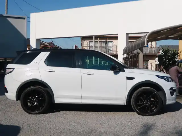 ランドローバー ランドローバー ディスカバリースポーツ　HSE 千葉県 2016(平28)年 4.4万km 白 純正ナビ/バックカメラ/サイドカメラ/フルセグＴＶ/パノラマルーフ/ＭＥＲＩＤＩＡＮサラウンドシステム/前後ドライブレコーダー/純正20インチAW/クルーズコントロール/電動リアゲート　/ETC/黒革/全席シートヒーター/ステアリングヒーター/パドルシフト/ATPC(オールテレイン・プログレス・コントロール)/取説/保証書/スマートキー×2本