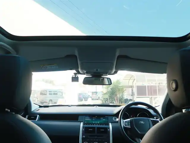 ランドローバー ランドローバー ディスカバリースポーツ　HSE 千葉県 2016(平28)年 4.4万km 白 純正ナビ/バックカメラ/サイドカメラ/フルセグＴＶ/パノラマルーフ/ＭＥＲＩＤＩＡＮサラウンドシステム/前後ドライブレコーダー/純正20インチAW/クルーズコントロール/電動リアゲート　/ETC/黒革/全席シートヒーター/ステアリングヒーター/パドルシフト/ATPC(オールテレイン・プログレス・コントロール)/取説/保証書/スマートキー×2本