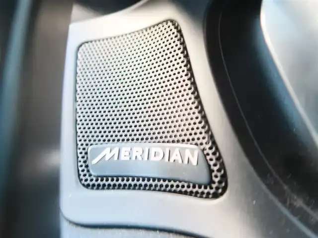 ランドローバー ランドローバー ディスカバリースポーツ　HSE 千葉県 2016(平28)年 4.4万km 白 純正ナビ/バックカメラ/サイドカメラ/フルセグＴＶ/パノラマルーフ/ＭＥＲＩＤＩＡＮサラウンドシステム/前後ドライブレコーダー/純正20インチAW/クルーズコントロール/電動リアゲート　/ETC/黒革/全席シートヒーター/ステアリングヒーター/パドルシフト/ATPC(オールテレイン・プログレス・コントロール)/取説/保証書/スマートキー×2本