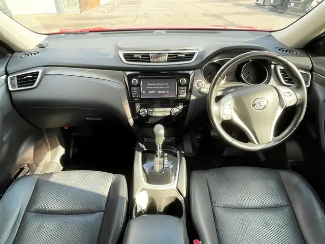 日産 エクストレイル 20X エマージェンシーブレーキ 新潟県 2014(平26)年 7.6万km バーニングレッド (株)IDOMが運営する【じしゃロン新潟店】の自社ローン専用車両になります。/こちらは現金またはオートローンご利用時の価格です。自社ローンご希望の方は別途その旨お申付け下さい/プッシュスタート/スマートキー/スペアキー１本付き/純正ナビ/ワンセグテレビ(走行時視聴不可)/Bluetooth接続可能/CD、DVD、AM、FM視聴可能/全方位カメラ/クルーズコントロール/ドライブレコーダー/ETC/シートヒーター(D席N席)/リモコンオートバックドア/本革巻きステアリング/ウインカーミラー/純正AW